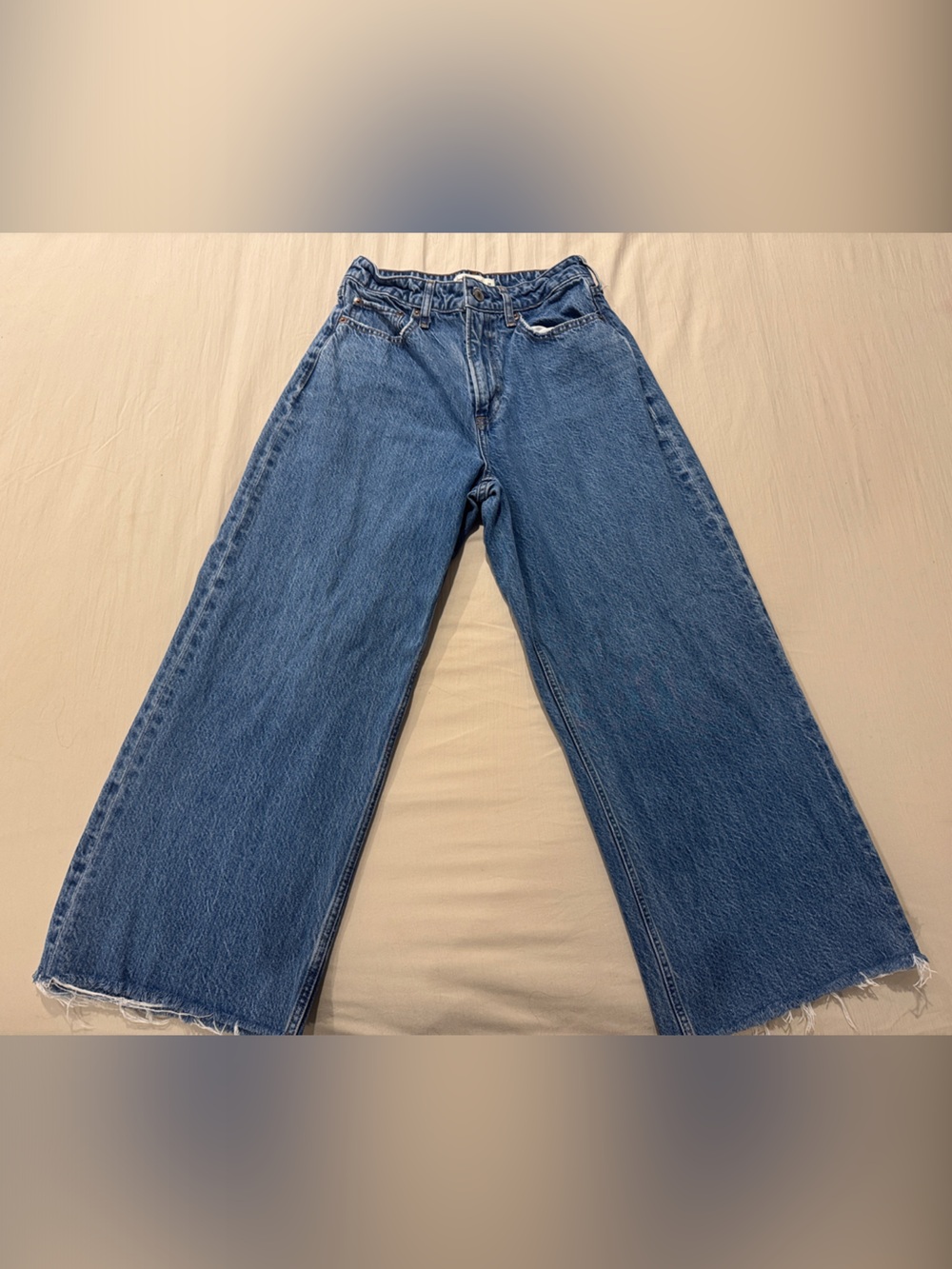 Abercrombie & Fitch Wide-Leg High Rise Jeans - Denim Blue